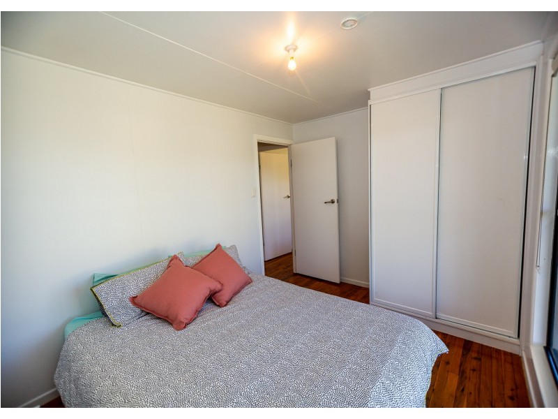 1 Elmer Street, Roma QLD 4455