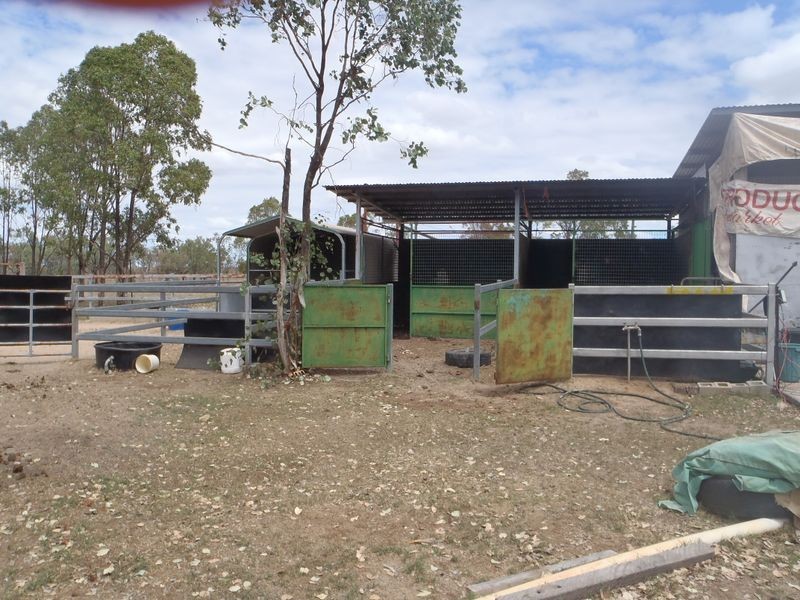 Carnarvon Highway, Injune QLD 4454