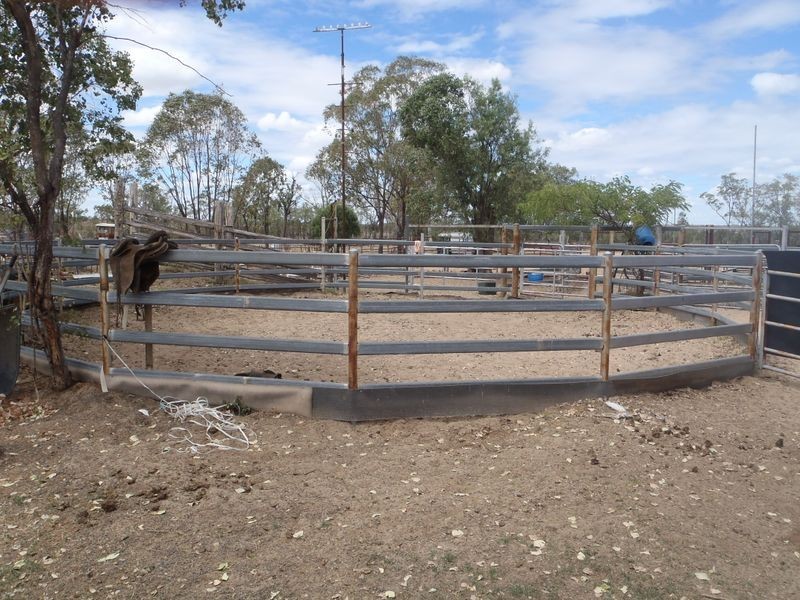 Carnarvon Highway, Injune QLD 4454