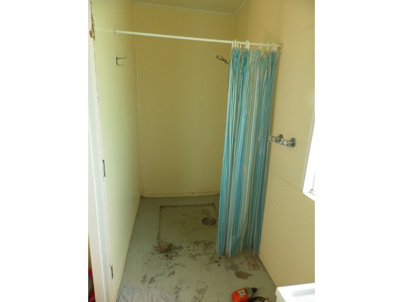 30 Coronation Street, Injune QLD 4454