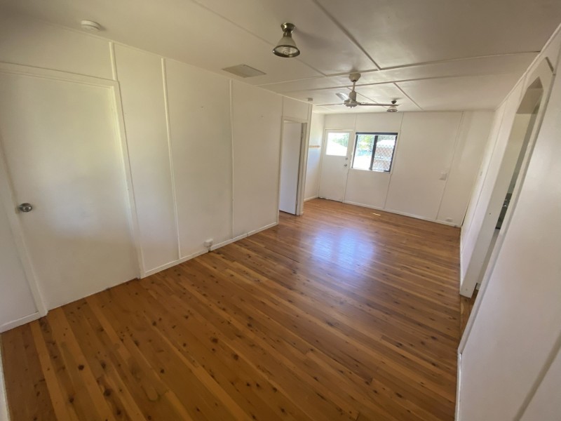 4 Eva Street, Roma QLD 4455