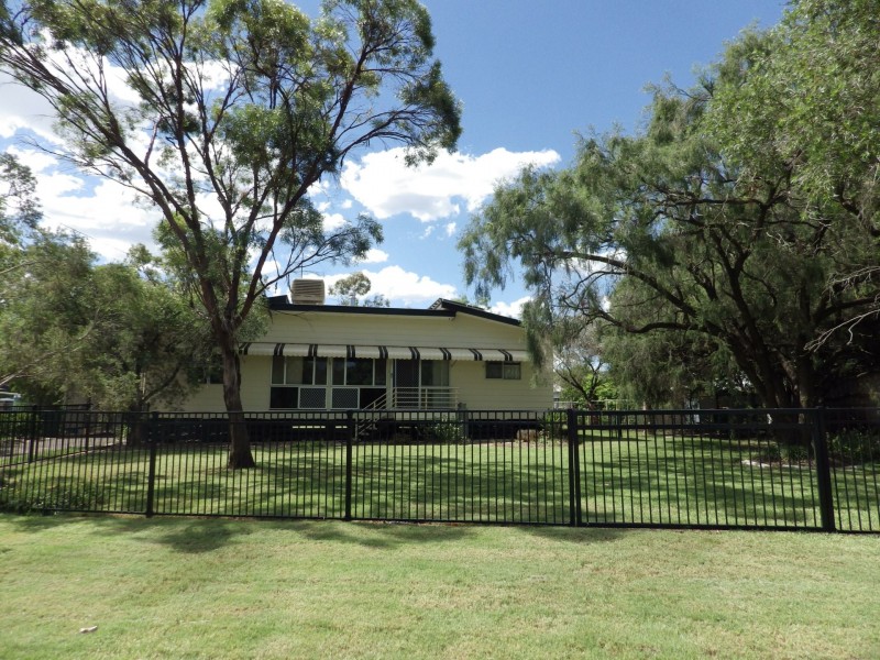 3 Martin Street, Roma QLD 4455