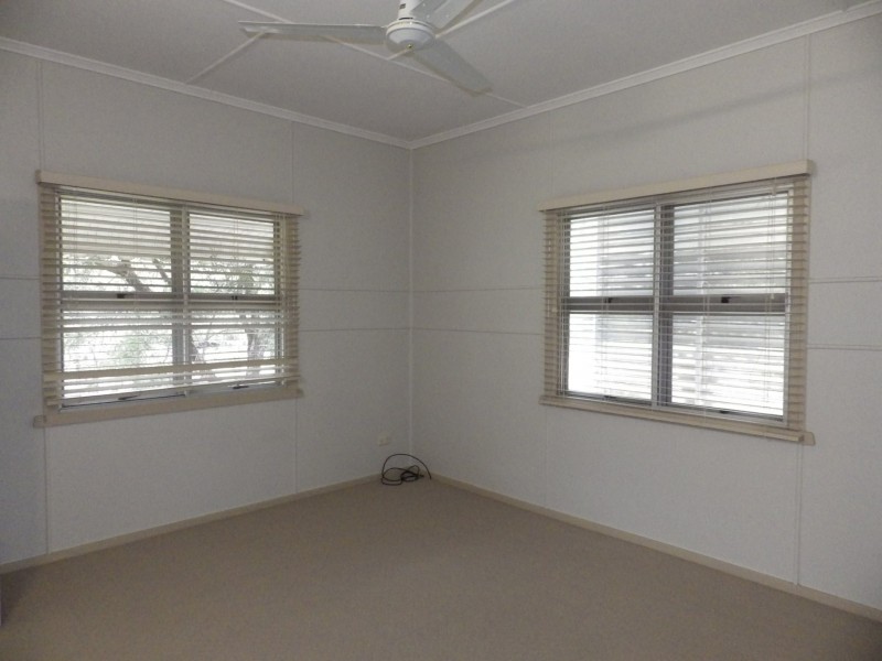 3 Martin Street, Roma QLD 4455