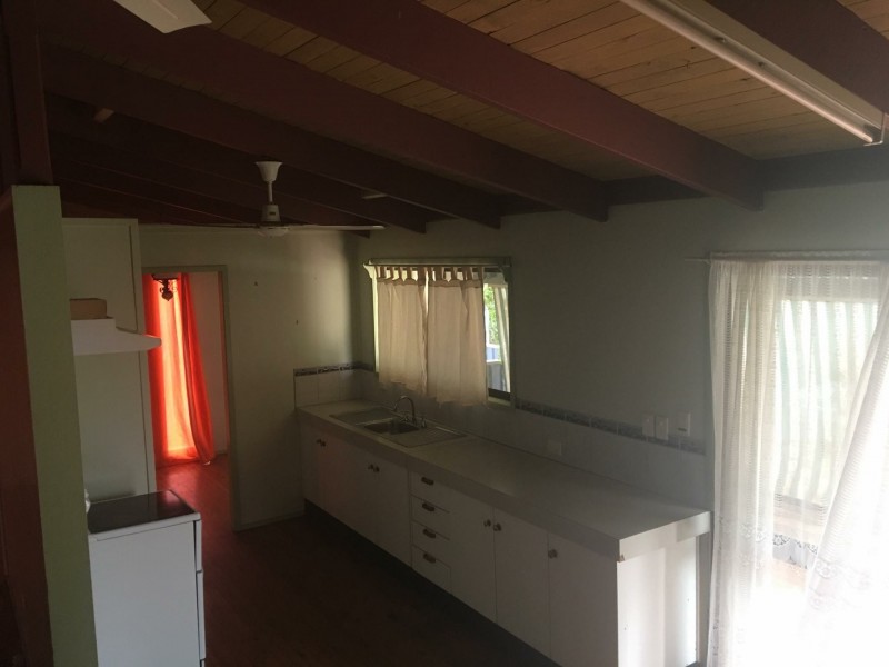 35 Hutton Street, Injune QLD 4454