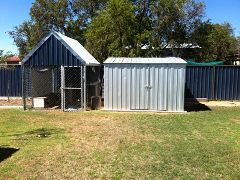 35 Hutton Street, Injune QLD 4454