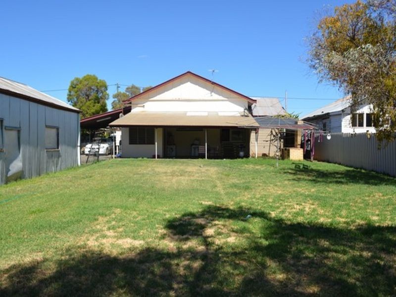 92 Quintin Street, Roma QLD 4455