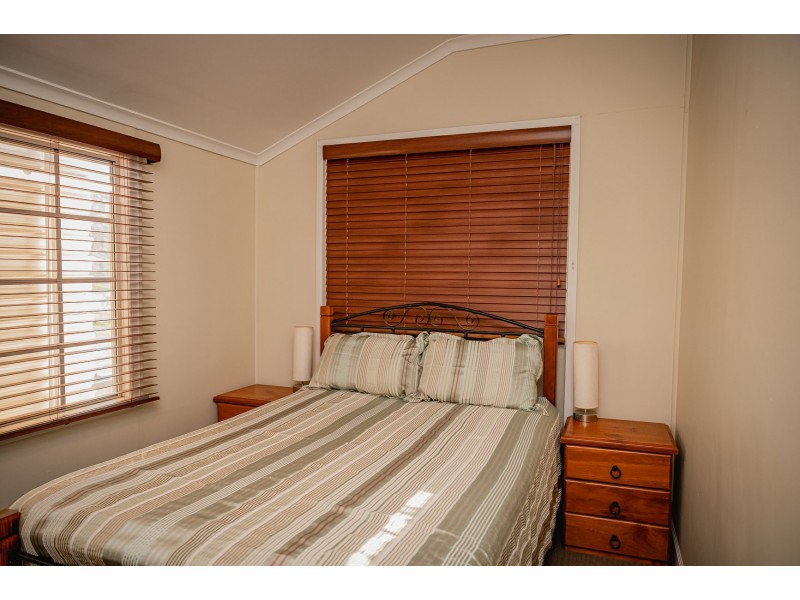 28 Derry Street, Roma QLD 4455