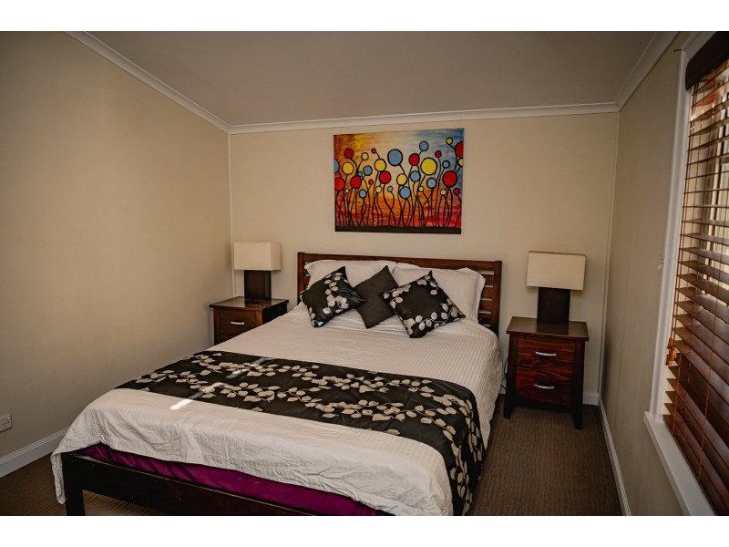 28 Derry Street, Roma QLD 4455