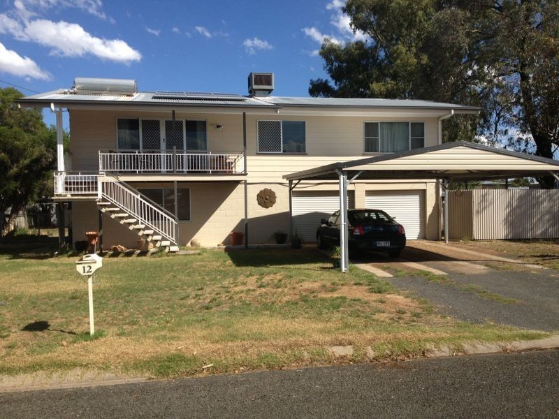 12 Taylor Street, Roma QLD 4455