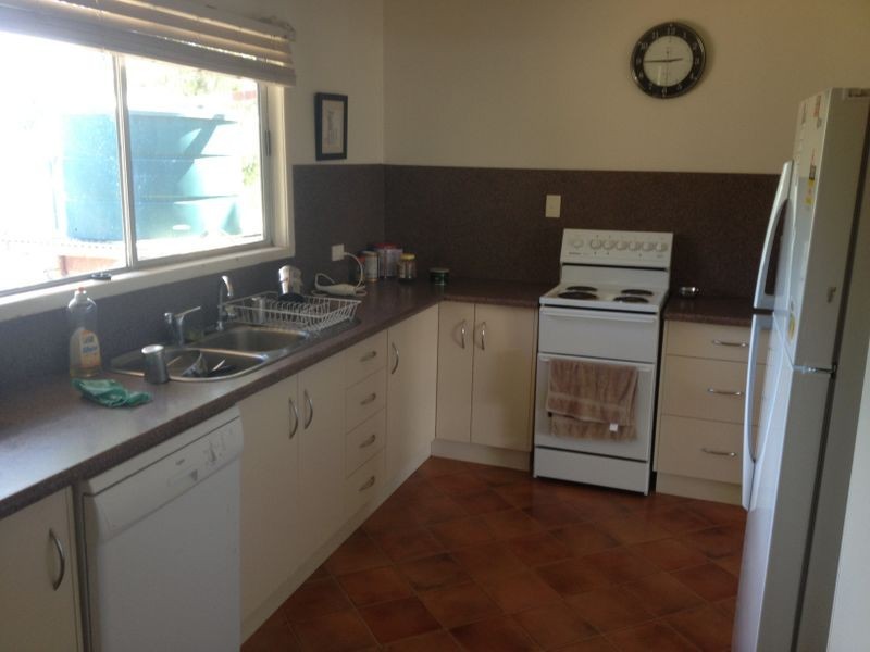 12 Taylor Street, Roma QLD 4455