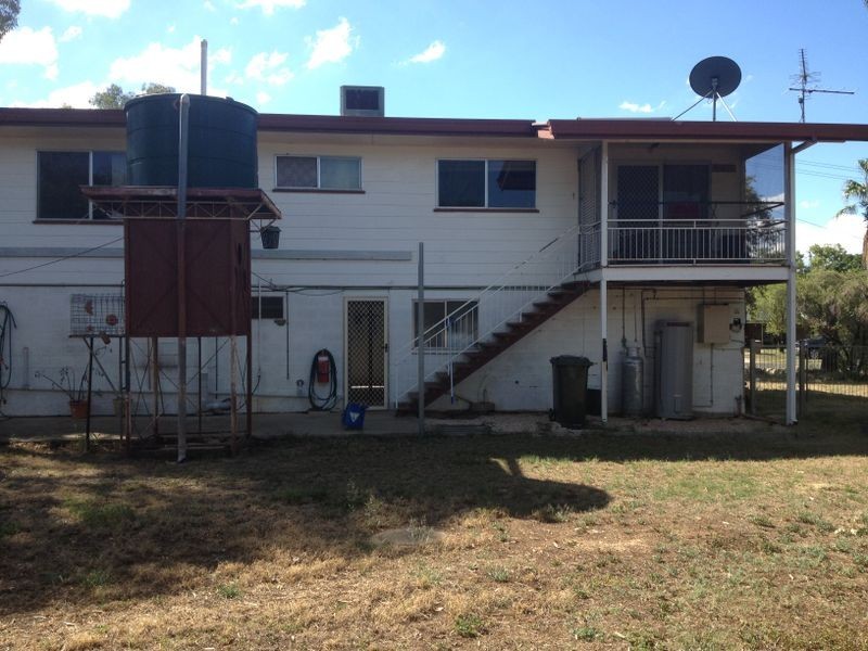 12 Taylor Street, Roma QLD 4455