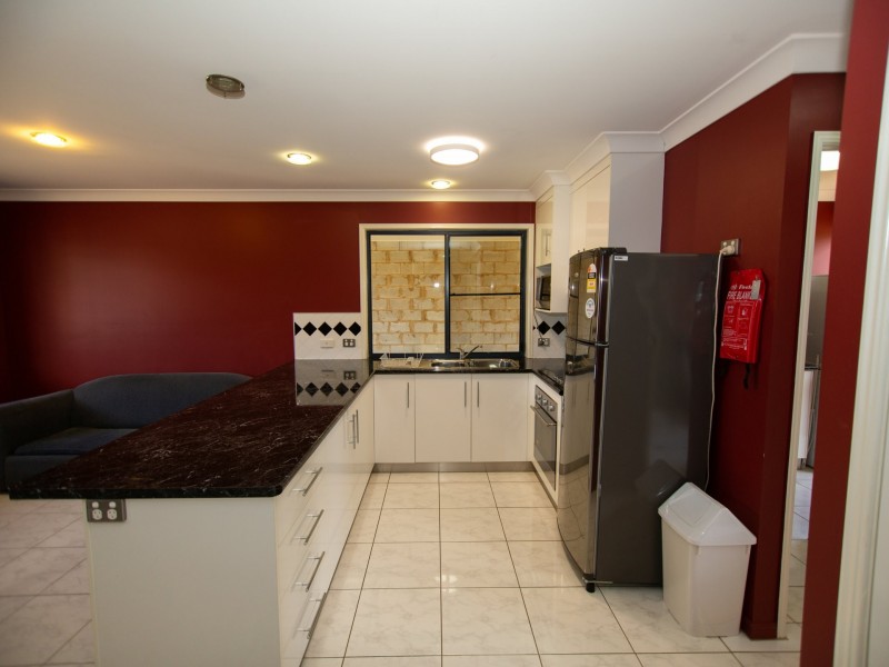 84-86 Northern Road, Roma QLD 4455