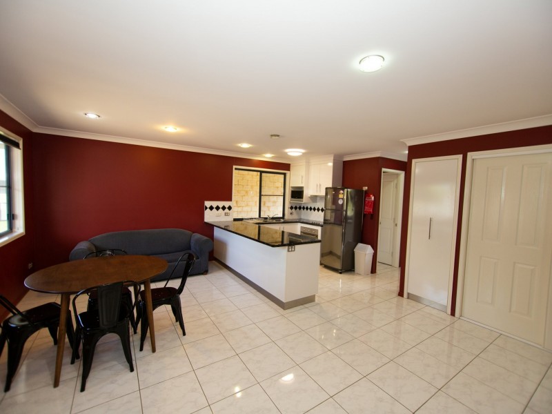 84-86 Northern Road, Roma QLD 4455