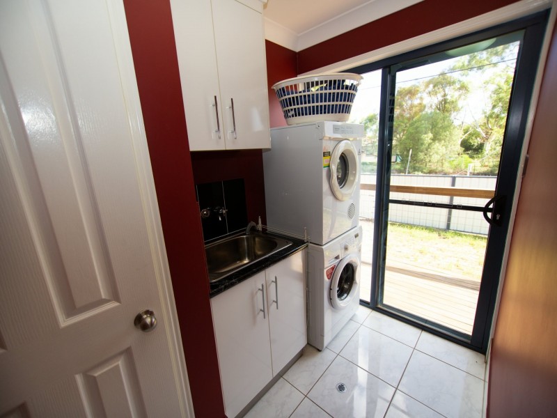 84-86 Northern Road, Roma QLD 4455