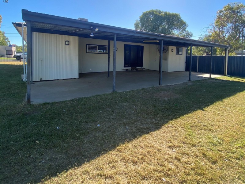 10 Bowen Street, Roma QLD 4455