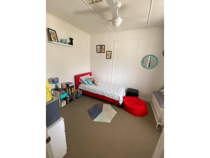 10 Bowen Street, Roma QLD 4455