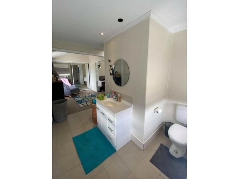 10 Bowen Street, Roma QLD 4455