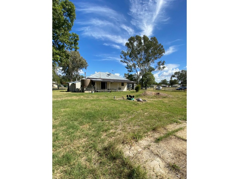 58-60 Rugby Street, Mitchell QLD 4465