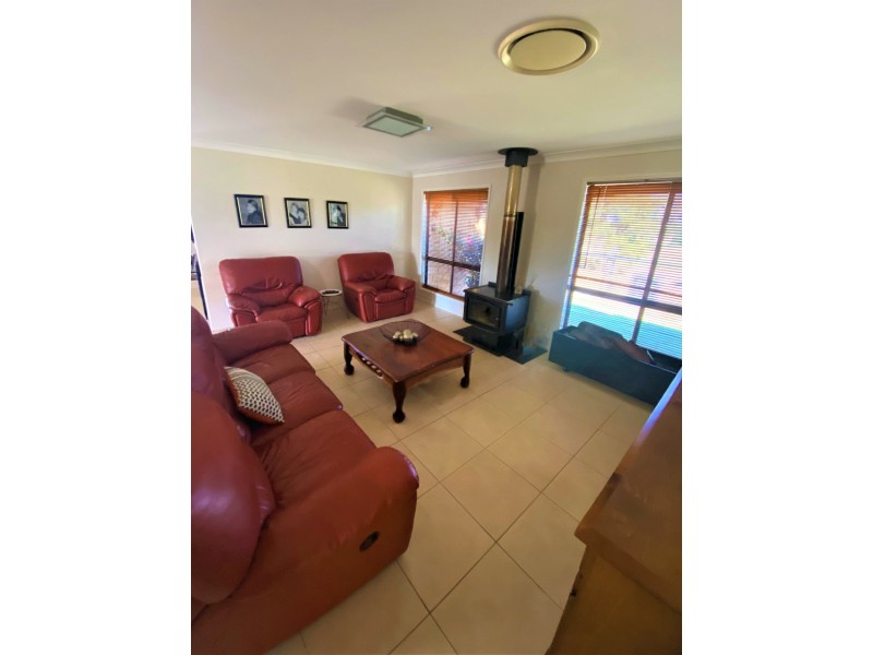 192 Bourne Drive, Roma QLD 4455