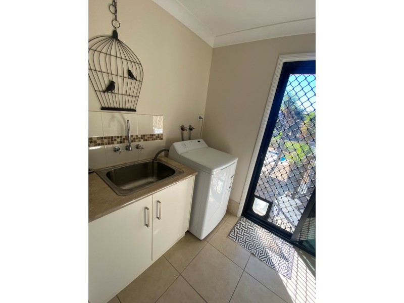 192 Bourne Drive, Roma QLD 4455