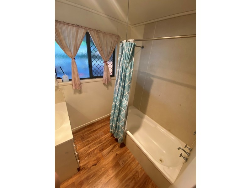 28 Luff Street, Roma QLD 4455