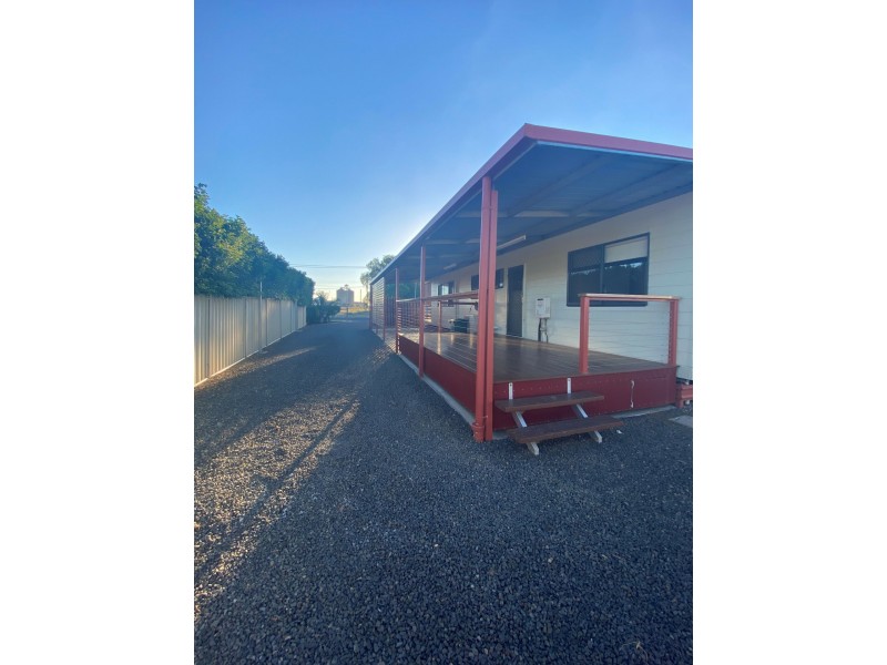 28 Luff Street, Roma QLD 4455