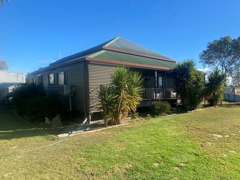 28 Hadwen Road, Roma QLD 4455