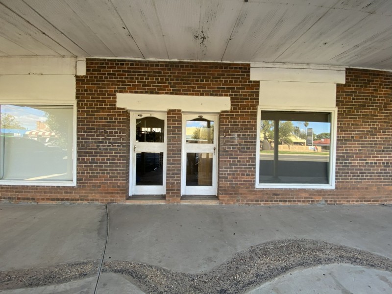 21 Cambridge Street, Mitchell QLD 4465