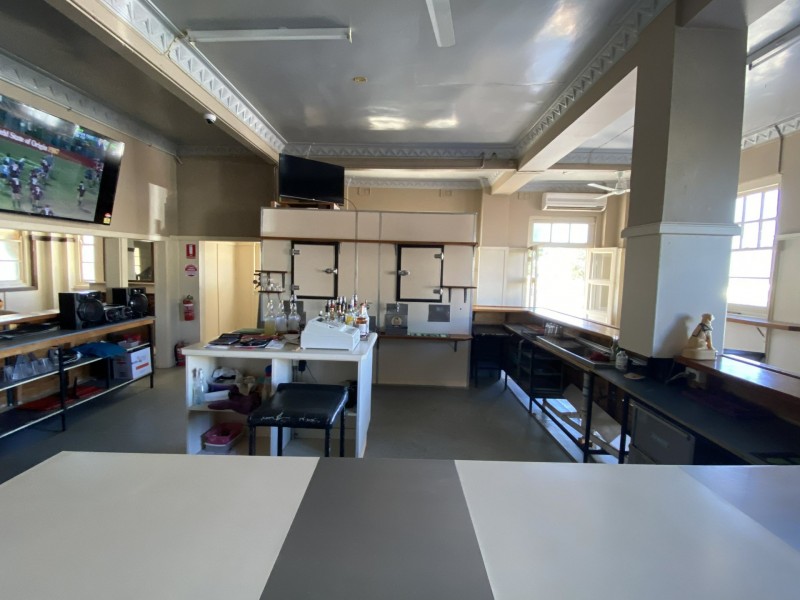 21 Cambridge Street, Mitchell QLD 4465