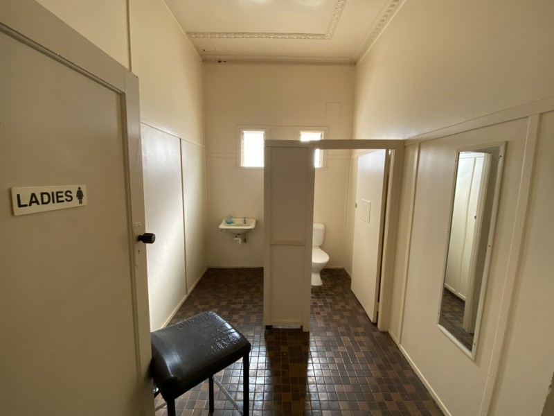 21 Cambridge Street, Mitchell QLD 4465