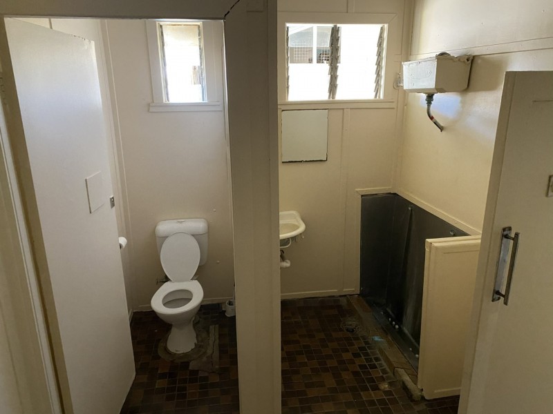 21 Cambridge Street, Mitchell QLD 4465