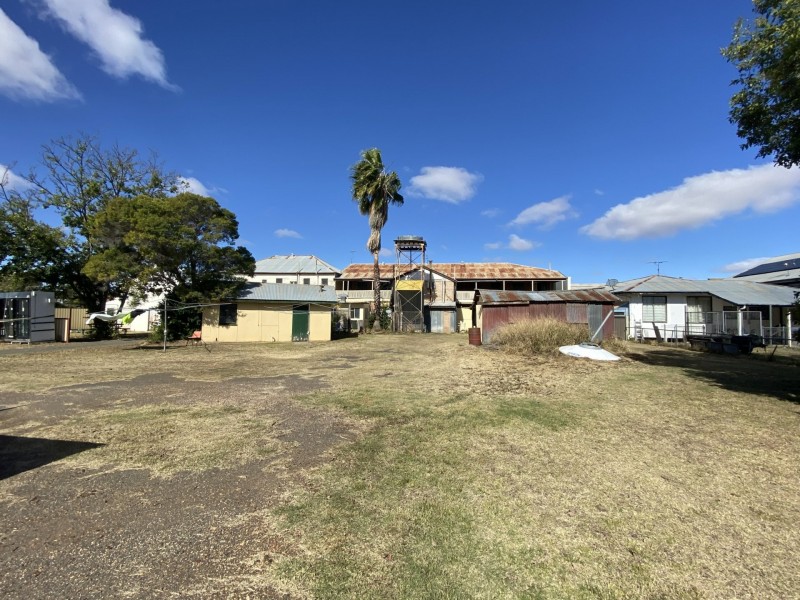 21 Cambridge Street, Mitchell QLD 4465