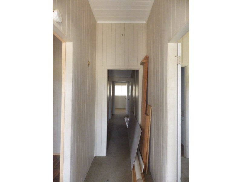 10 Rugby Street, Mitchell QLD 4465