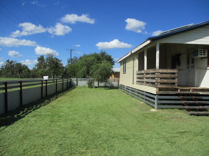 10 Rugby Street, Mitchell QLD 4465