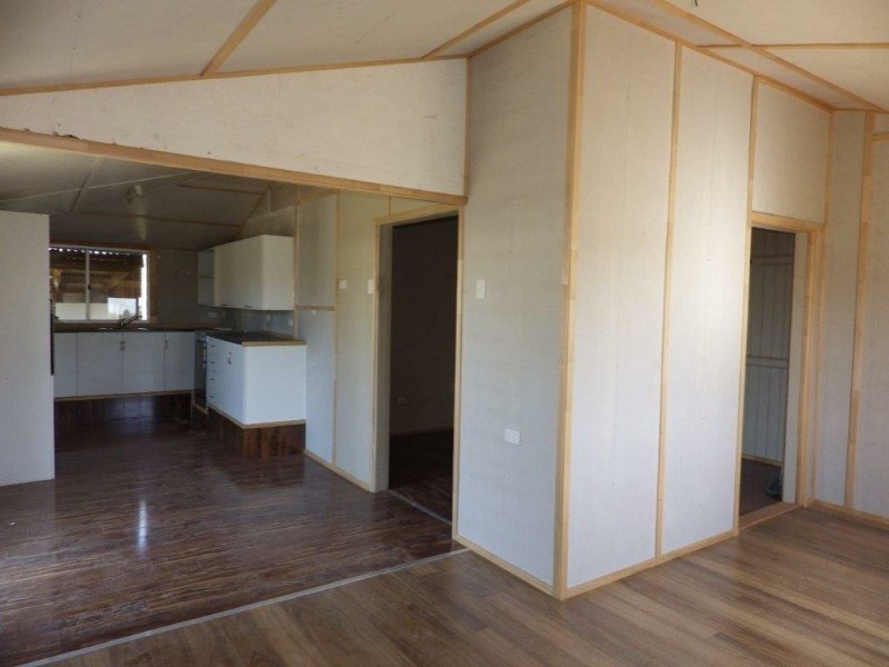 10 Rugby Street, Mitchell QLD 4465