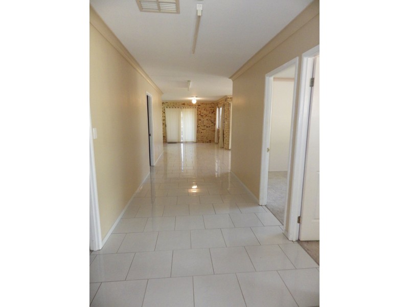 68 Northern Road, Roma QLD 4455