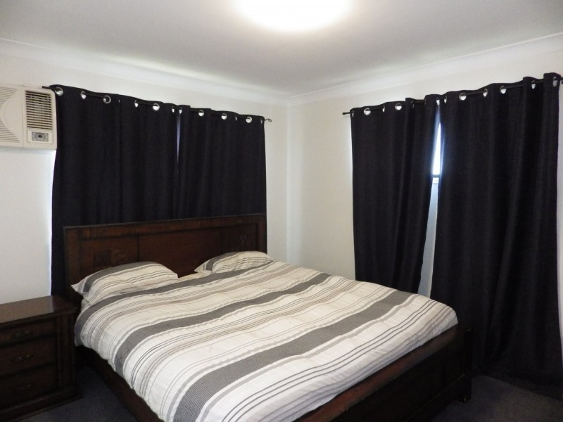 57 Currey Street, Roma QLD 4455