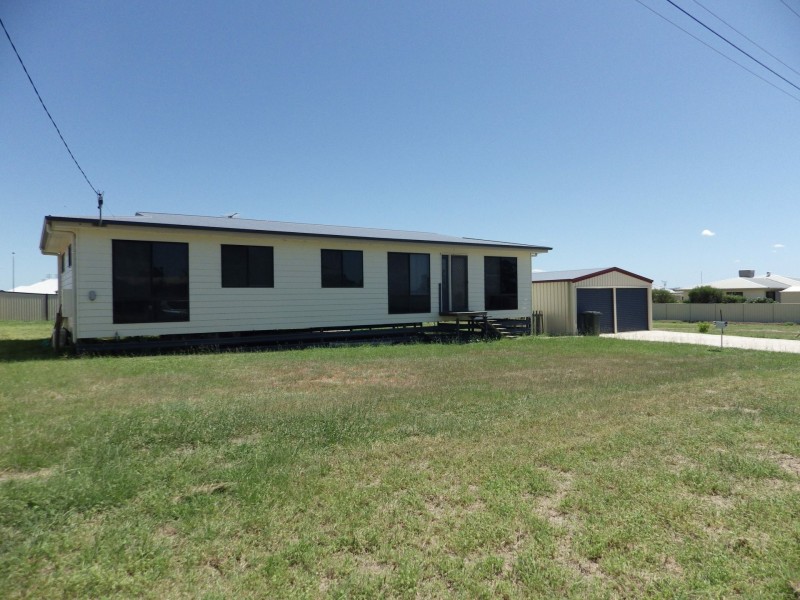 57 Currey Street, Roma QLD 4455