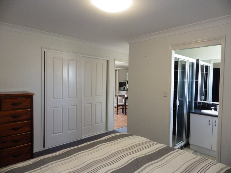 57 Currey Street, Roma QLD 4455