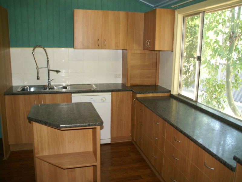 29 Charles Street, Roma QLD 4455