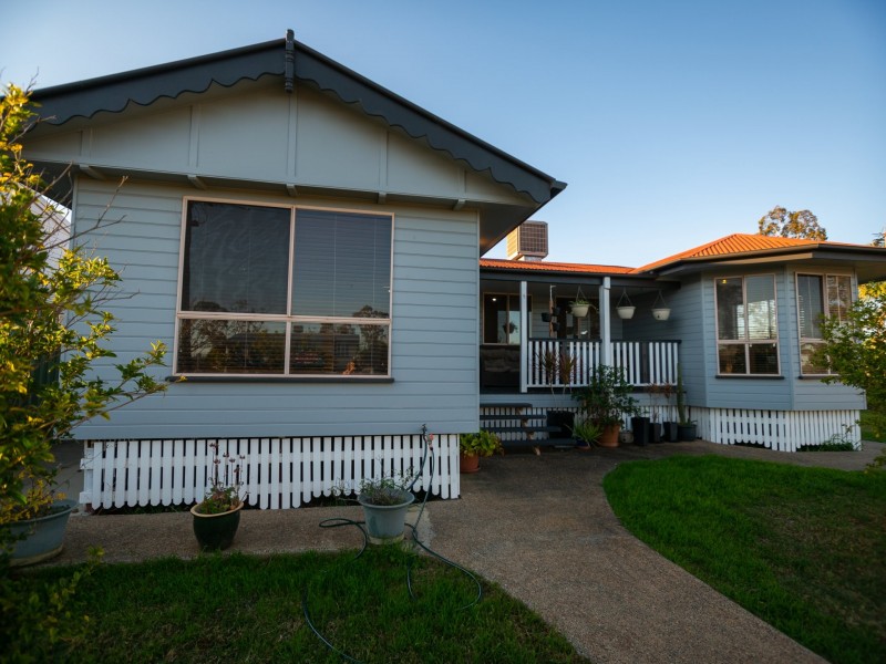 7-9 Foott Street, Roma QLD 4455