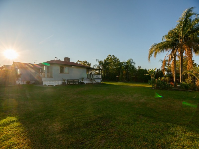 7-9 Foott Street, Roma QLD 4455