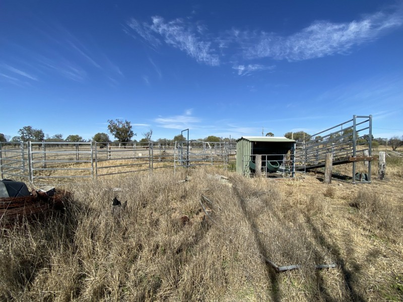 102 Houston Road, Wallumbilla QLD 4428