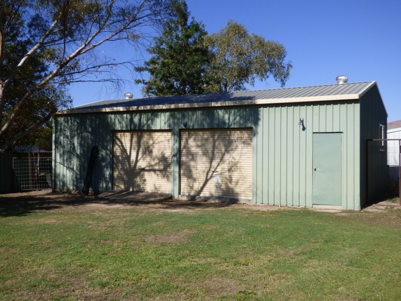 7 Coronation Street, Injune QLD 4454