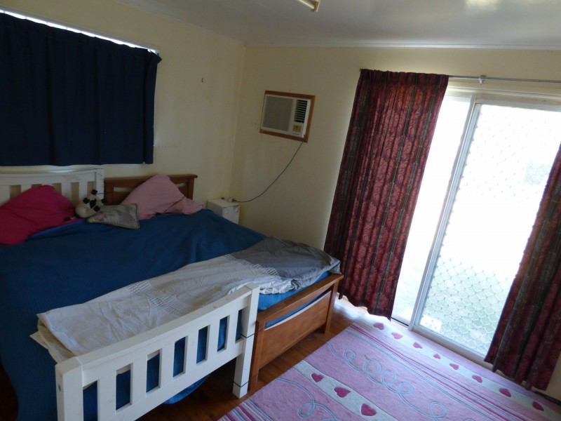 7 Coronation Street, Injune QLD 4454