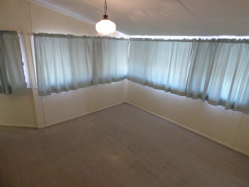 . Southside 7 Day Store  ., Roma QLD 4455