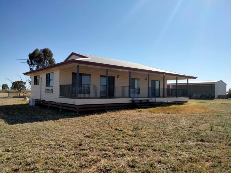 112 Ona Ona Road, Roma QLD 4455