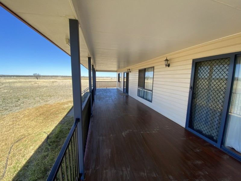 112 Ona Ona Road, Roma QLD 4455