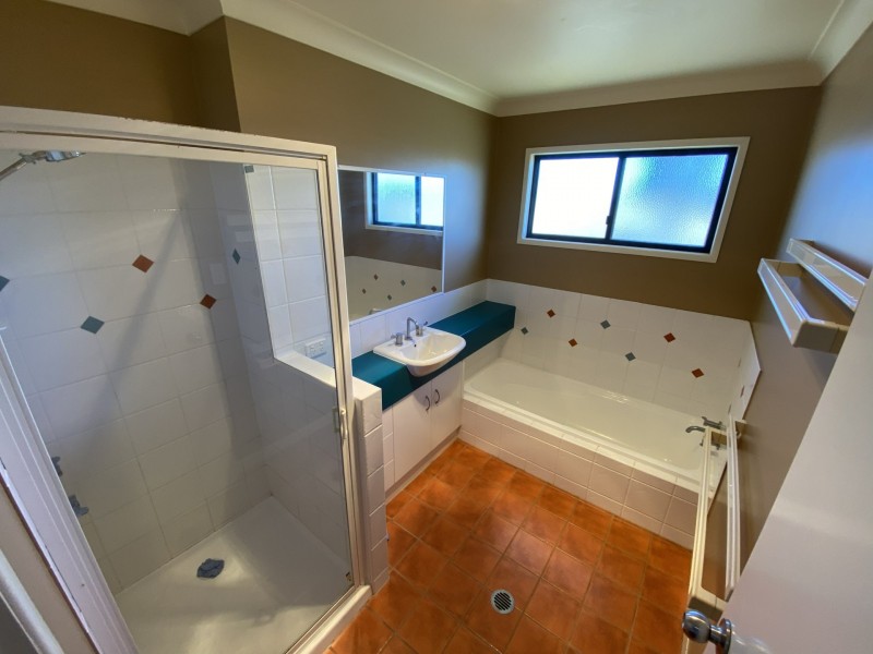 112 Ona Ona Road, Roma QLD 4455