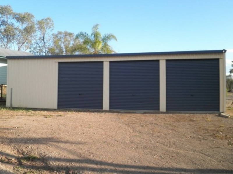 42 Claytons Road, Roma QLD 4455